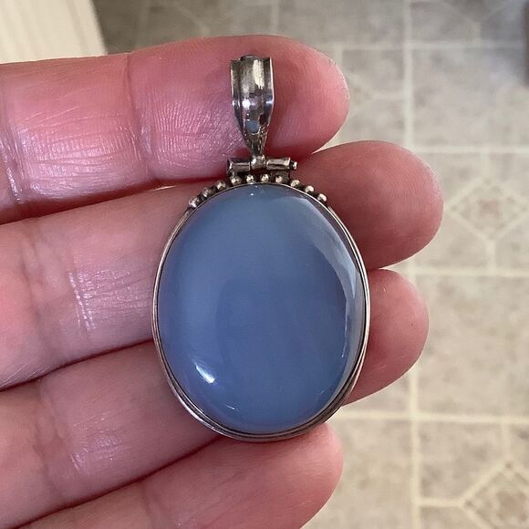 NWOT sterling SILVER 925 BLUE CHALCEDON OVAL LARGE PENDANT - Picture 2 of 9